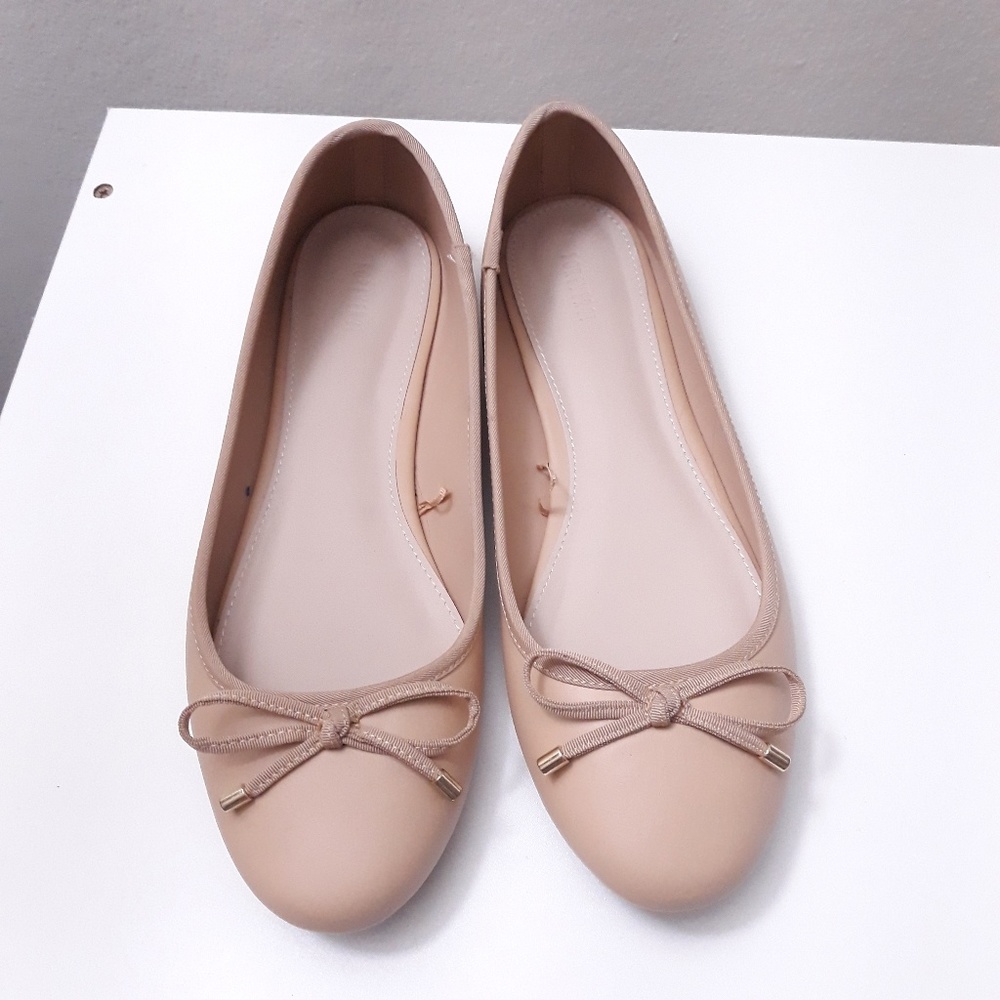 Forever 21 ballet flats size 9